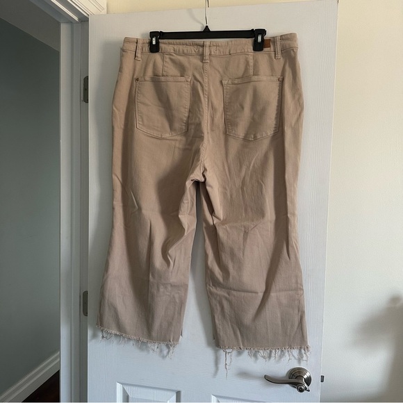 Size 22W Judy Blue High Waist Cropped Raw Hem Wide Leg Jeans Pants - Picture 5 of 6